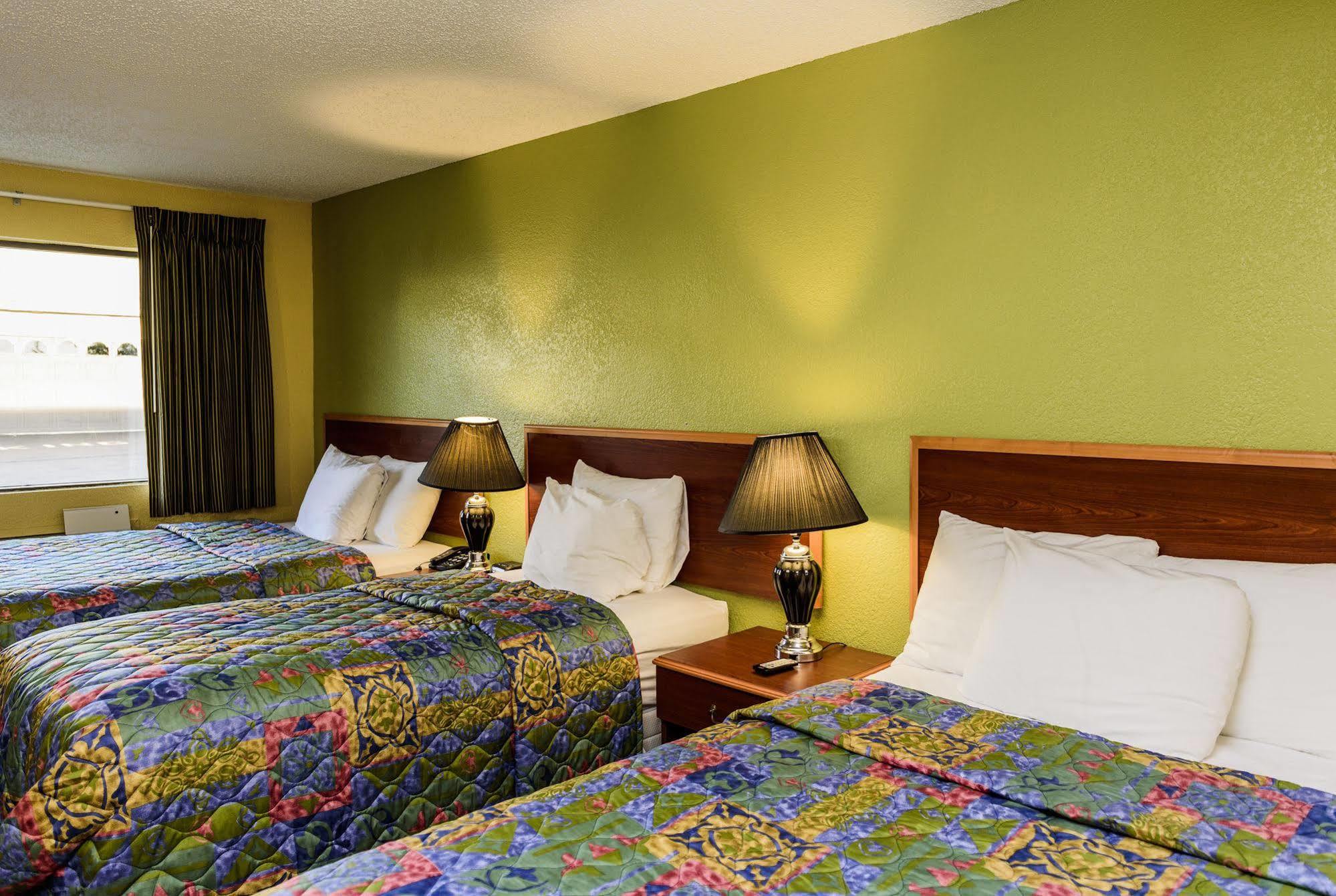Budget Inn วิลเลียมส์วิลล์ ภายนอก รูปภาพ