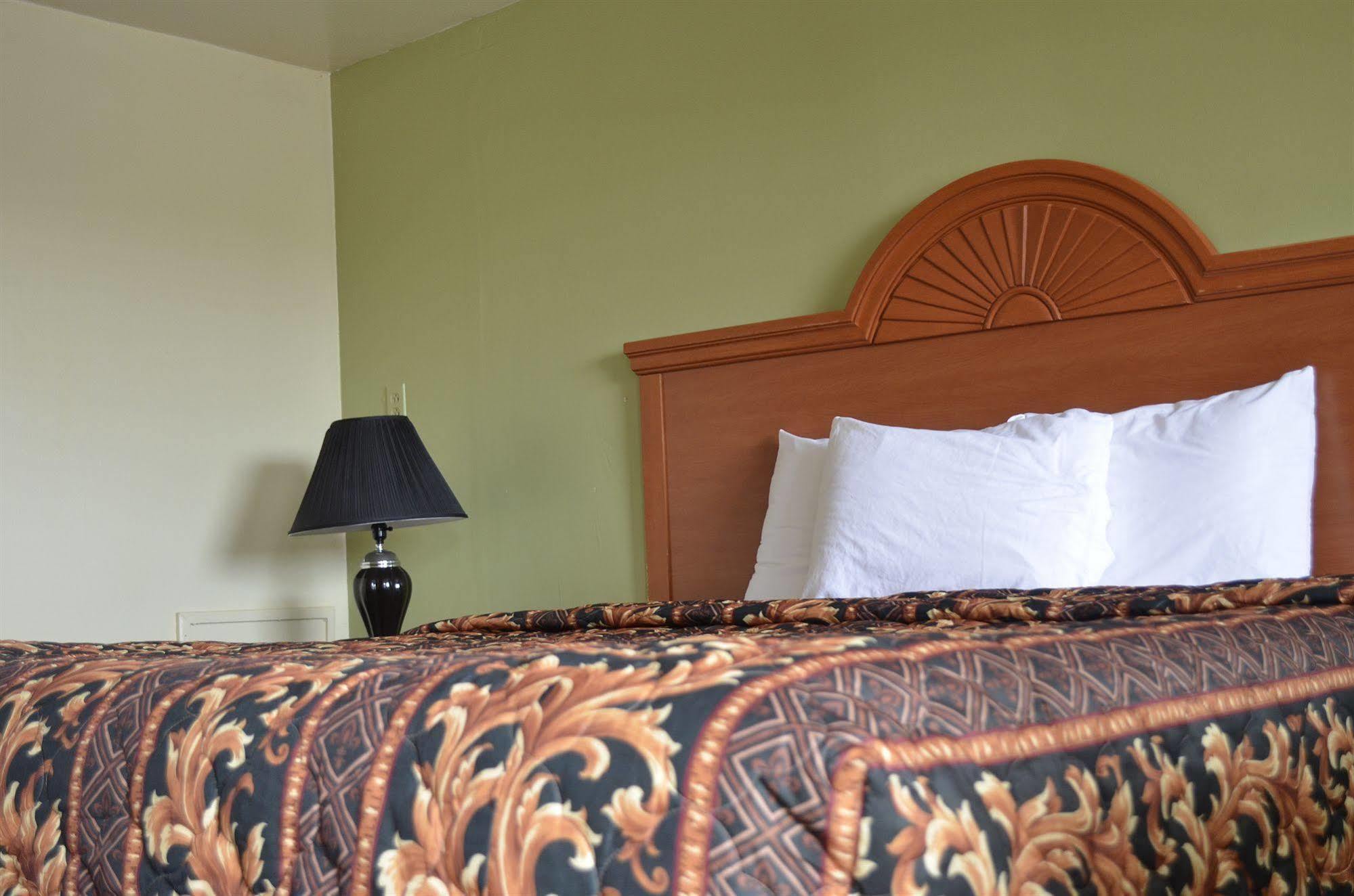 Budget Inn วิลเลียมส์วิลล์ ภายนอก รูปภาพ